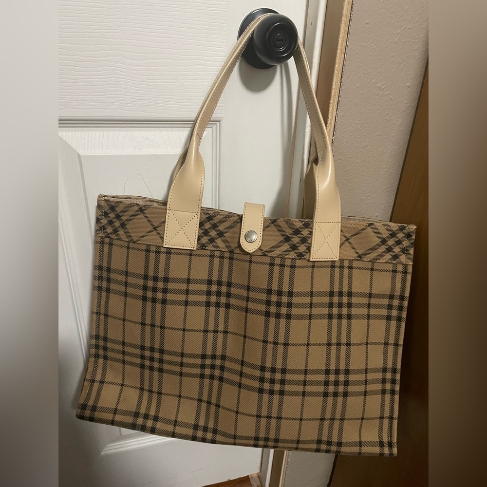 Burberry tote